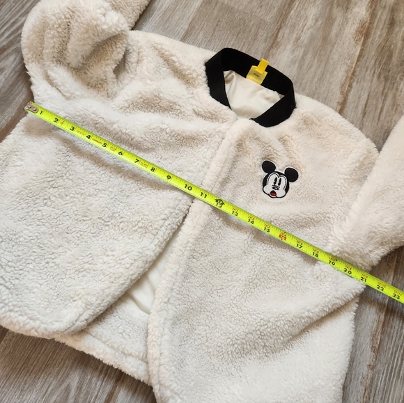 Disney Mickey Mouse 90 Years Faux Fur Jacket Cardigan Clasp Closure Medium - Picture 8 of 10